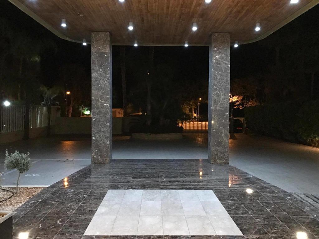 Zavos Marathon Beach Apartments Limassol Exterior foto