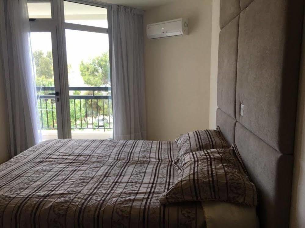 Zavos Marathon Beach Apartments Limassol Exterior foto