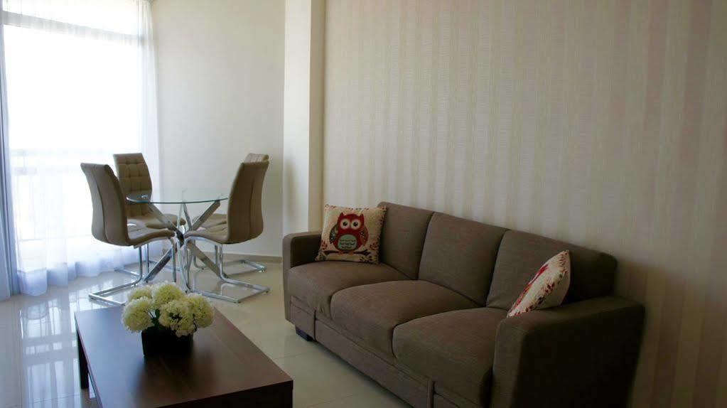 Zavos Marathon Beach Apartments Limassol Exterior foto